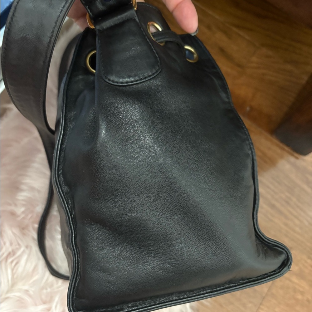 CHANEL Black Leather Bucket Bag - Picture 9 of 16